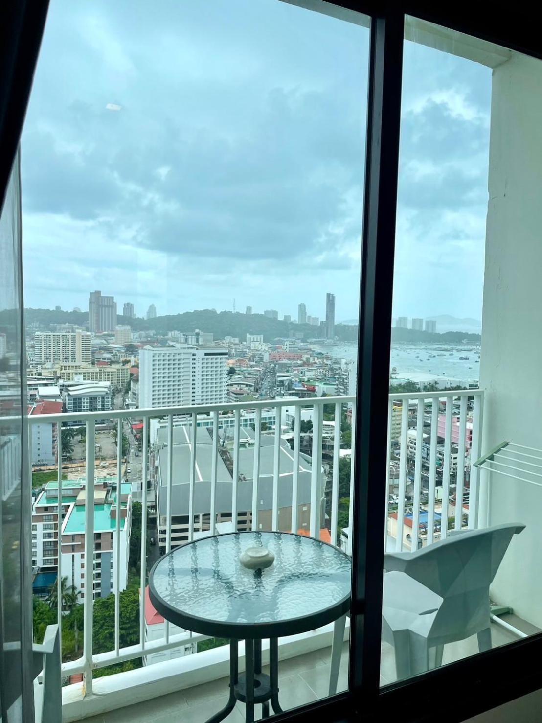 The Base 529 By Numam Apartamento Pattaya